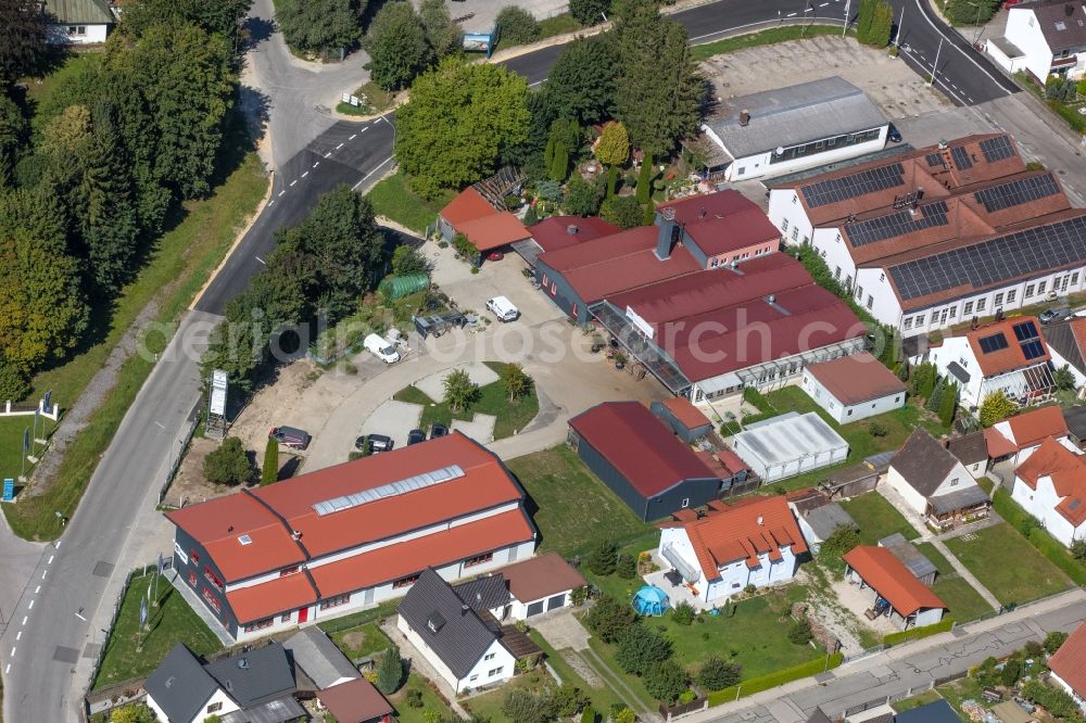 Moosburg an der Isar from the bird's eye view: Building and production halls on the premises Ernst Pracher GmbH on Driescherstrasse in Moosburg an der Isar in the state Bavaria, Germany