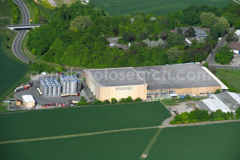 Aerial image Sprendlingen - Building and production halls on the premises of Erzeugergemeinschaft Winzersekt GmbH on Michel-Mort-Strasse in Sprendlingen in the state Rhineland-Palatinate, Germany