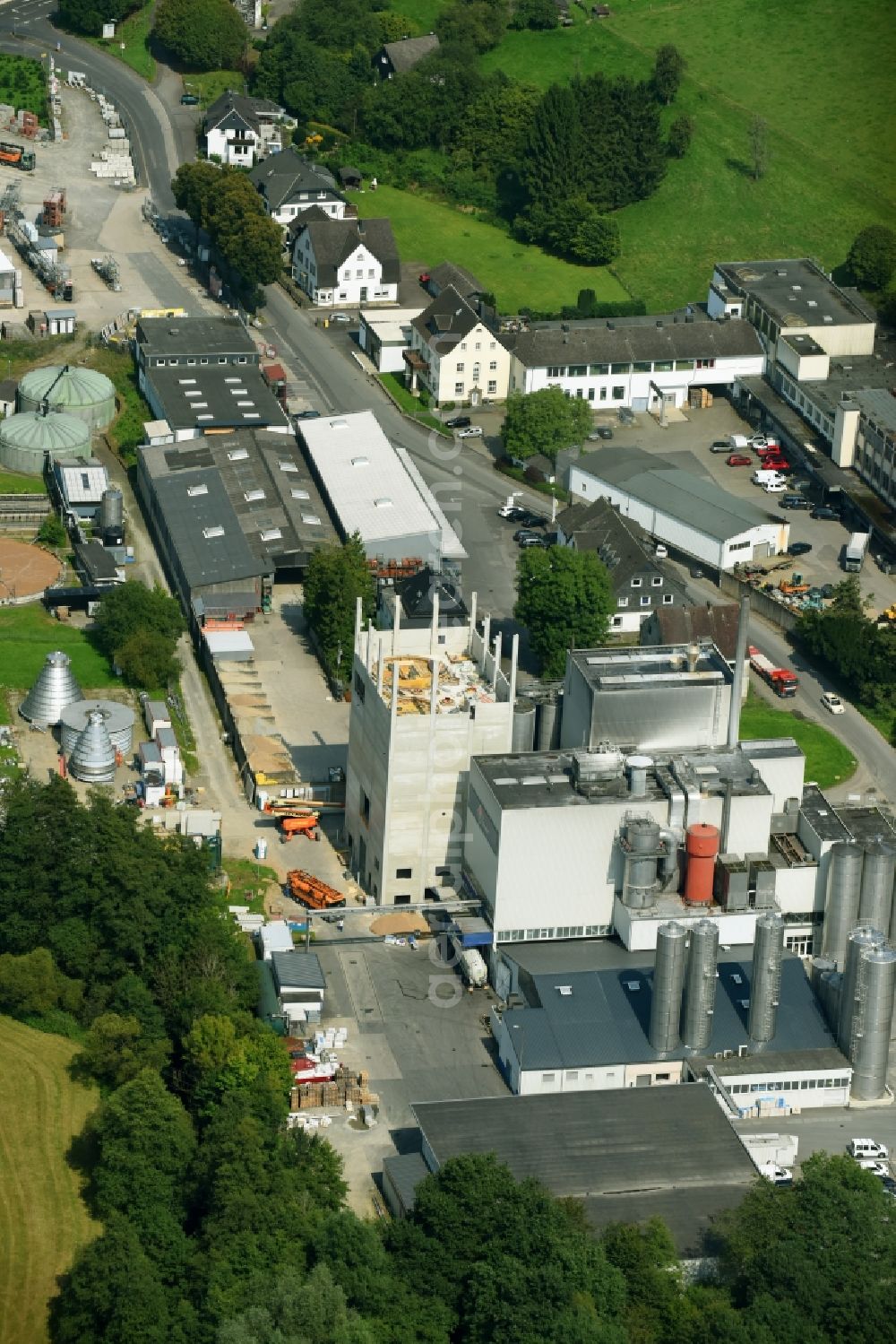 Aerial photograph Lindlar - Building and production halls on the premises of Eurolat GmbH in Lindlar in the state North Rhine-Westphalia, Germany