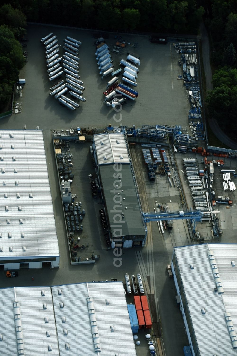 Lutherstadt Wittenberg from above - Building and production halls on the premises of Feldbinder Spezialfahrzeugwerke GmbH in Lutherstadt Wittenberg in the state Saxony-Anhalt