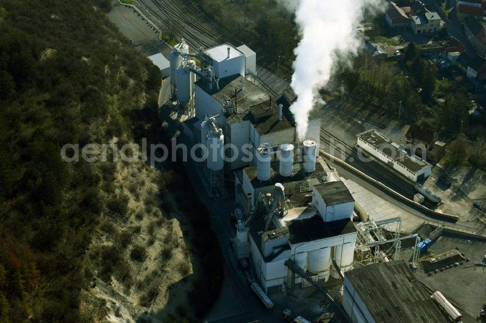 Aerial photograph Schraplau - Building and production halls on the premises of Fels-Werke GmbH on Bahnhofstrasse in Schraplau in the state Saxony-Anhalt, Germany