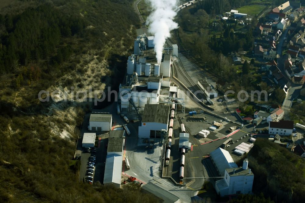 Aerial photograph Schraplau - Building and production halls on the premises of Fels-Werke GmbH on Bahnhofstrasse in Schraplau in the state Saxony-Anhalt, Germany