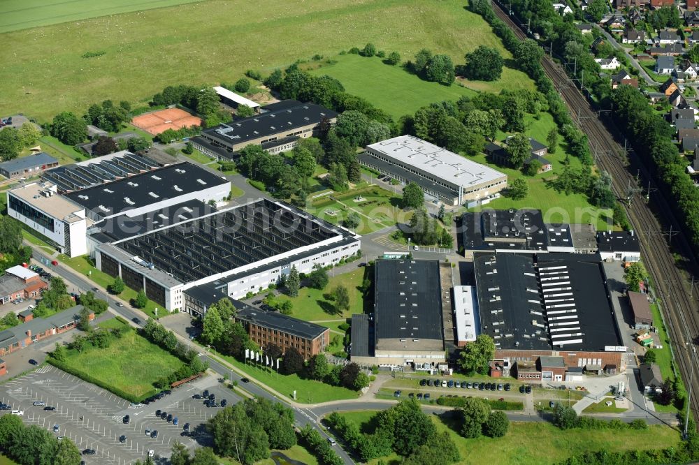 Schwarzenbek from the bird's eye view: Building and production halls on the premises of Fette Compacting GmbH along the Grabauer Strasse in Schwarzenbeck in the state Schleswig-Holstein, Germany