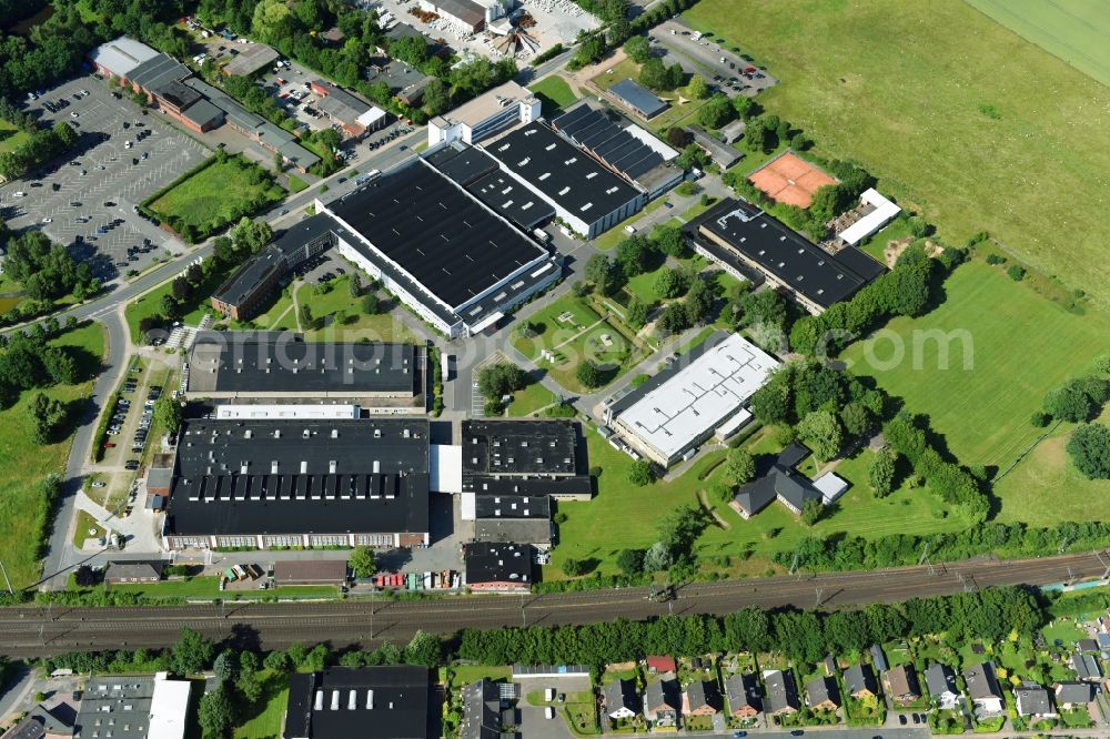 Schwarzenbek from above - Building and production halls on the premises of Fette Compacting GmbH along the Grabauer Strasse in Schwarzenbeck in the state Schleswig-Holstein, Germany