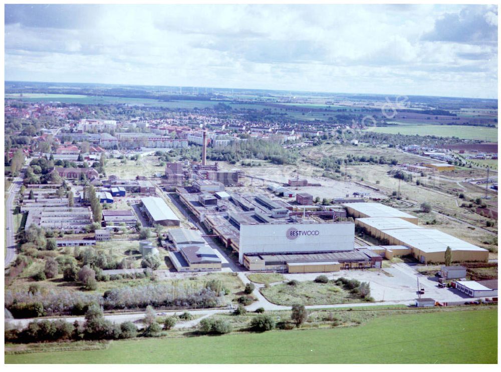 Ribnitz-Damgarten / Mecklenburg Vorpommern from above - Werksgelände der Firma Bestwood E. F. Kynder GmbH (03821) 58-0 Körkwitzer Weg 55 18311 Ribnitz-Damgarten