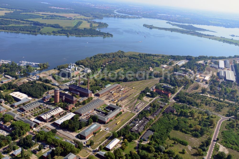 Aerial photograph Brandenburg Havel - Views at the plant site of the company Gleisbaumechanik Brandenburg / H. GmbH in Brandenburg upon Havel the federal state of Brandenburg