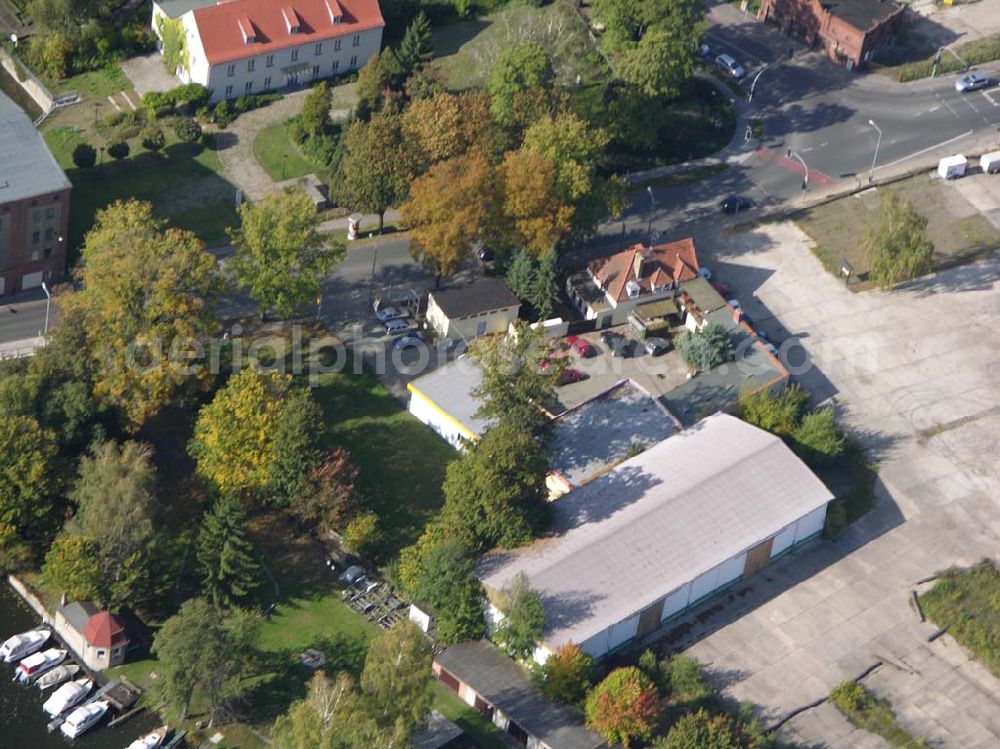 Brandenburg from the bird's eye view: 07.10.2004 Blick auf das Werksgelände der Firma Karpw GmbH in Brandenburg.