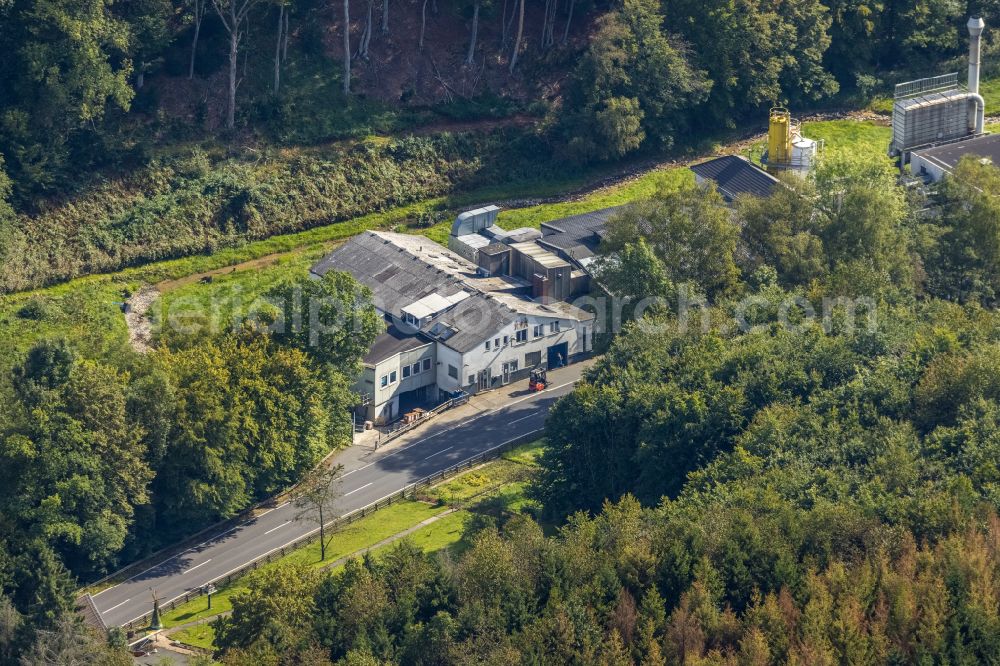 Aerial photograph Ennepetal - Building and production halls on the premises of Firma A.W. Schumacher GmbH on street Heilenbecker Strasse in Ennepetal in the state North Rhine-Westphalia, Germany