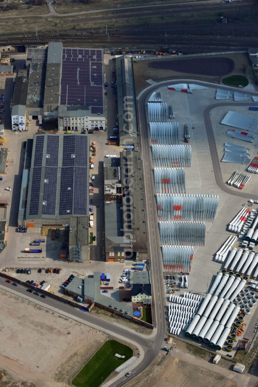 Magdeburg from above - Factory premises and open storage areas with wind turbine components of Vestas Castings Magdeburg GmbH in Salbke district of Magdeburg in Saxony-Anhalt