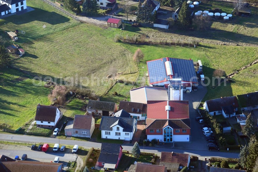 Aerial photograph Altlüdersdorf - Building and production halls on the premises of Fritz Mueller Massivholztreppen GmbH & Co. KG on Gasse in Altluedersdorf in the state Brandenburg, Germany