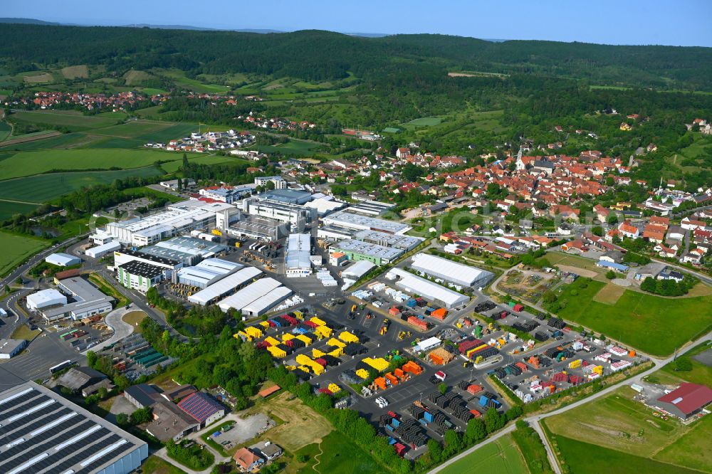 Königsberg in Bayern from above - Building and production halls on the premises FRAeNKISCHE Rohrwerke Gebr. Kirchner GmbH & Co. KG on street Stoeckacher Weg in Koenigsberg in Bayern in the state Bavaria, Germany