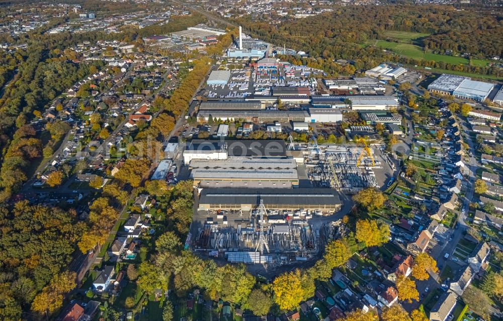 Aerial photograph Gladbeck - Building and production halls on the premises of FUCHS Fertigteilwerke West GmbH on Bottroper Strasse in Gladbeck at Ruhrgebiet in the state North Rhine-Westphalia, Germany