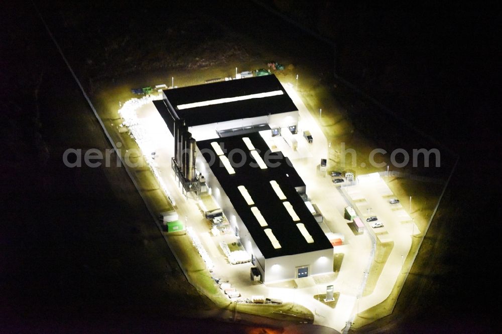 Aerial photograph Schwerin - Night view building and production halls on the premises of FVH Folienveredelung Hamburg GmbH & Co. KG an der Ludwig-Boelkow-Strasse in Schwerin in the state Mecklenburg - Western Pomerania