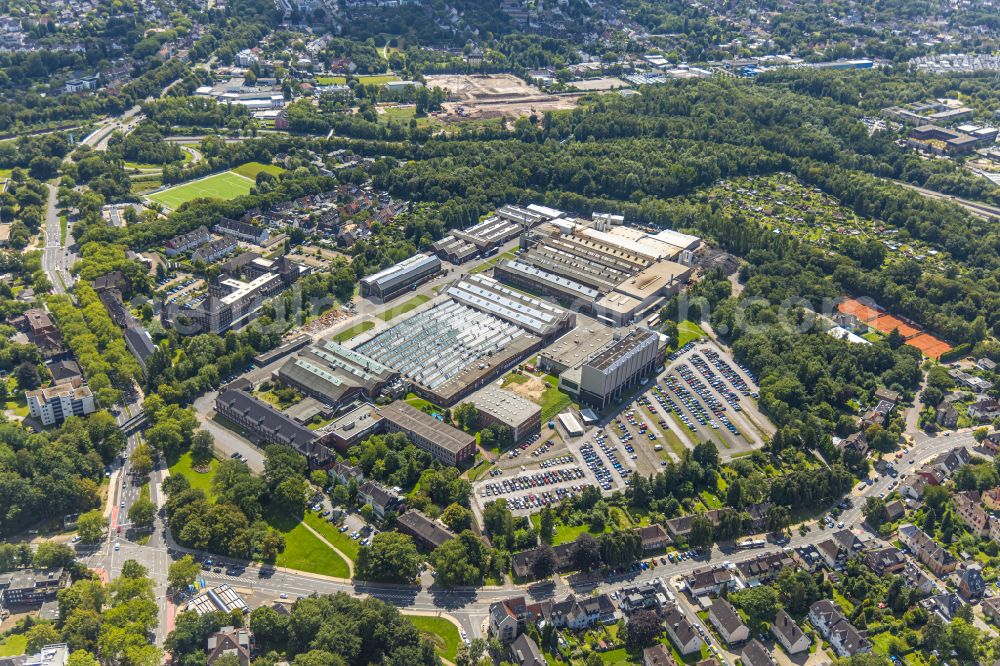 Bochum from the bird's eye view: Building and production halls on the premises of Gebr. Eickhoff Maschinenfabrik u. Eisengiesserei GmbH Am Eickhoffpark in the district Wiemelhausen in Bochum in the state North Rhine-Westphalia, Germany