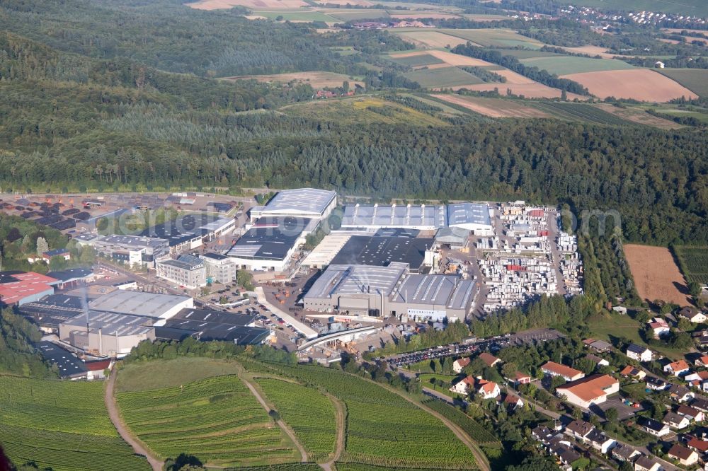 Aerial photograph Güglingen - Building and production halls on the premises of Geruestbau Layher GmbH in the district Frauenzimmern in Gueglingen in the state Baden-Wuerttemberg