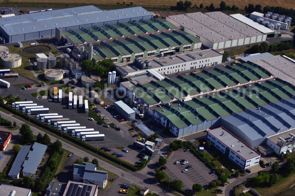 Weißenfels OT Leißling from above - Premises of the factory Gert intrigues Leisslinger Mineral Brunnen GmbH in the district Leißling of Weissenfels in Saxony-Anhalt