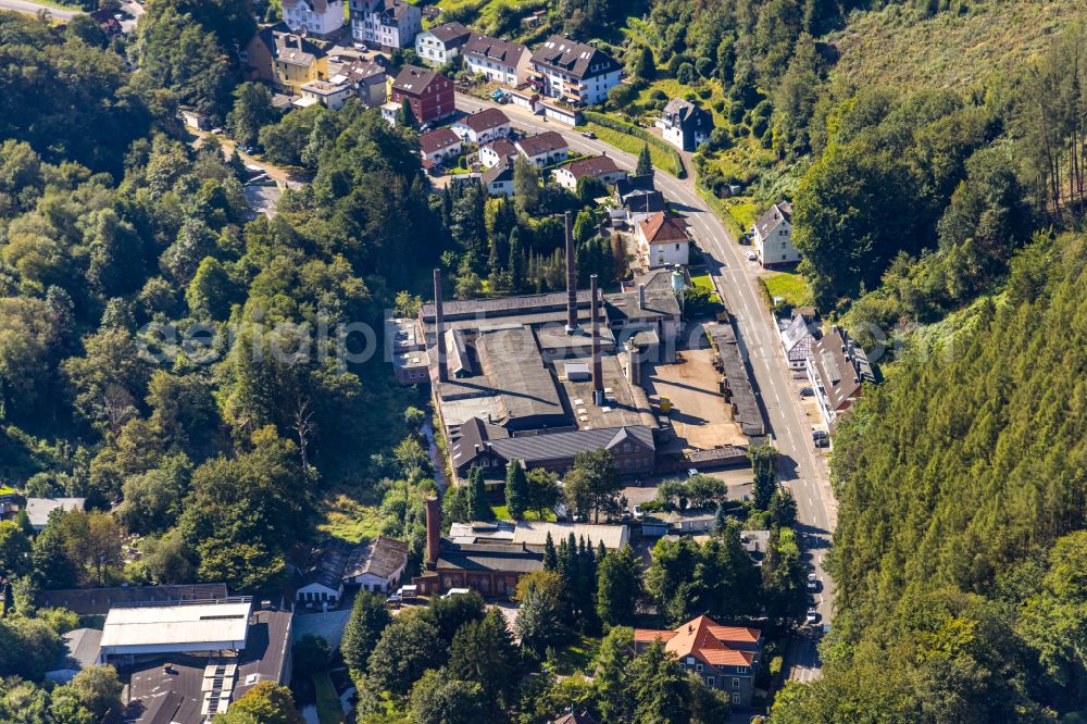 Aerial photograph Ennepetal - Building and production halls on the premises der Giesserei of J.D. Brackelsberg GmbH on Heilenbecker Strasse in Ennepetal in the state North Rhine-Westphalia, Germany