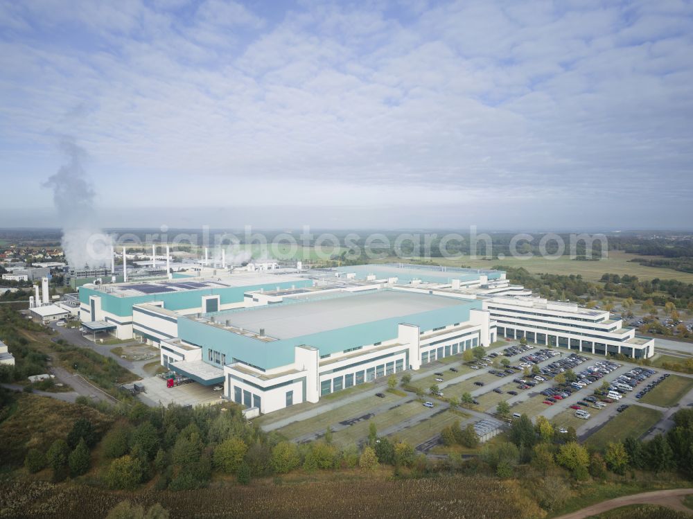 Aerial image Dresden - Building and production halls on the premises of GLOBALFOUNDRIES Management Services Limited Liability Company & Co. KG on Wilschdorfer Landstrasse in the district Wilschdorf in Dresden in the state Saxony, Germany