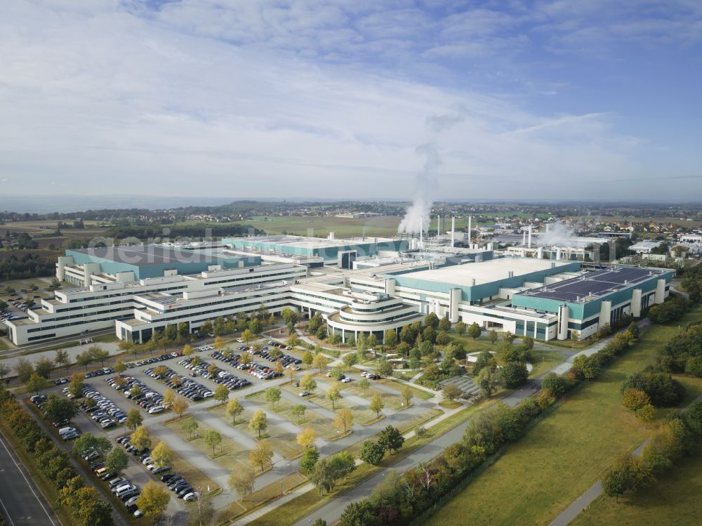 Dresden from above - Building and production halls on the premises of GLOBALFOUNDRIES Management Services Limited Liability Company & Co. KG on Wilschdorfer Landstrasse in the district Wilschdorf in Dresden in the state Saxony, Germany