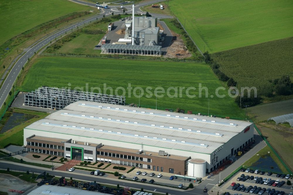 Aerial photograph Rieste - Building and production halls on the premises of Grimme Landmaschinen GmbH & Co. KG in the industrial area Niedersachsenpark in Rieste in the state Lower Saxony