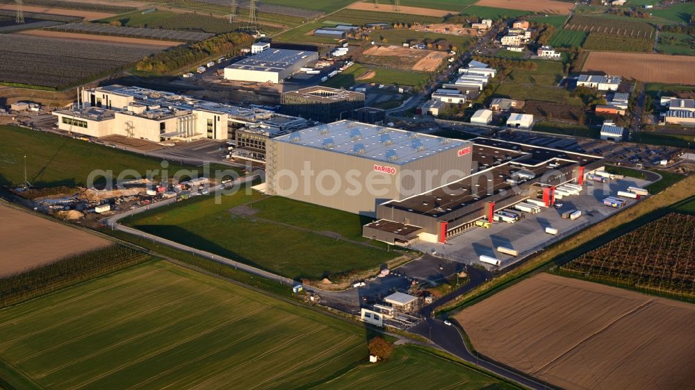 Aerial photograph Grafschaft - Building and production halls on the premises of HARIBO GmbH in the district Ringen in Grafschaft in the state Rhineland-Palatinate, Germany