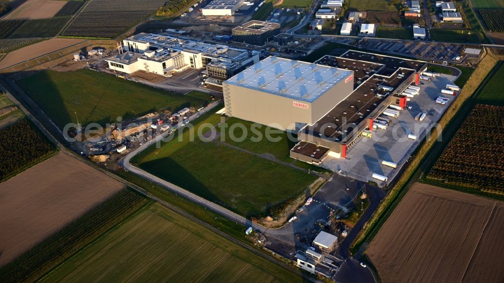 Grafschaft from the bird's eye view: Building and production halls on the premises of HARIBO GmbH in the district Ringen in Grafschaft in the state Rhineland-Palatinate, Germany