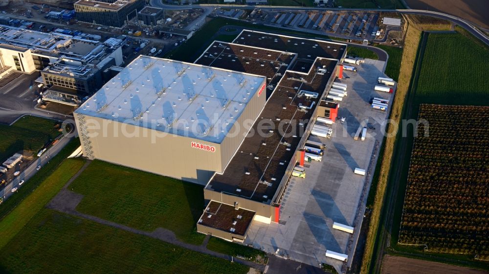 Aerial photograph Grafschaft - Building and production halls on the premises of HARIBO GmbH in the district Ringen in Grafschaft in the state Rhineland-Palatinate, Germany