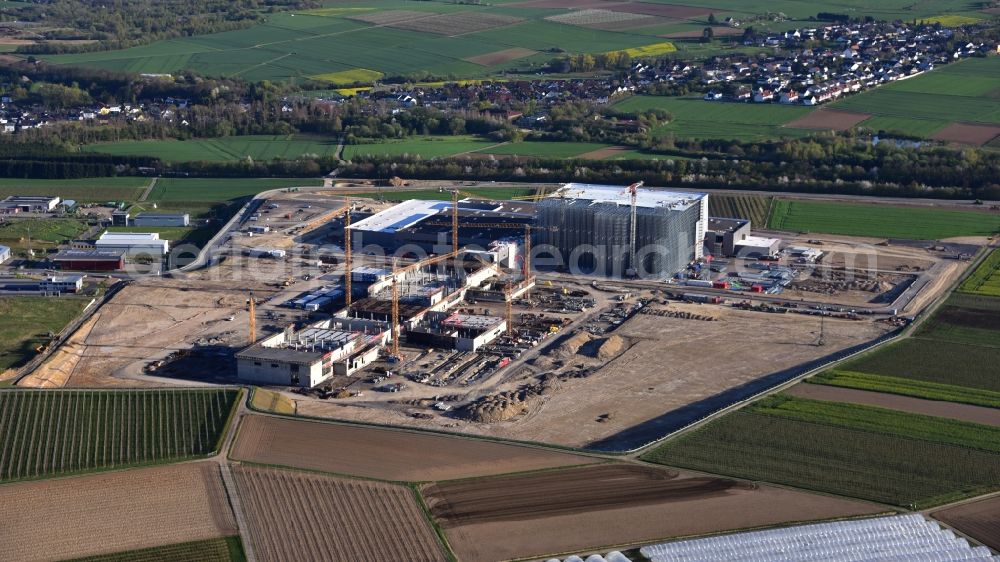 Aerial image Grafschaft - Building and production halls on the premises of HARIBO GmbH in the district Ringen in Grafschaft in the state Rhineland-Palatinate, Germany