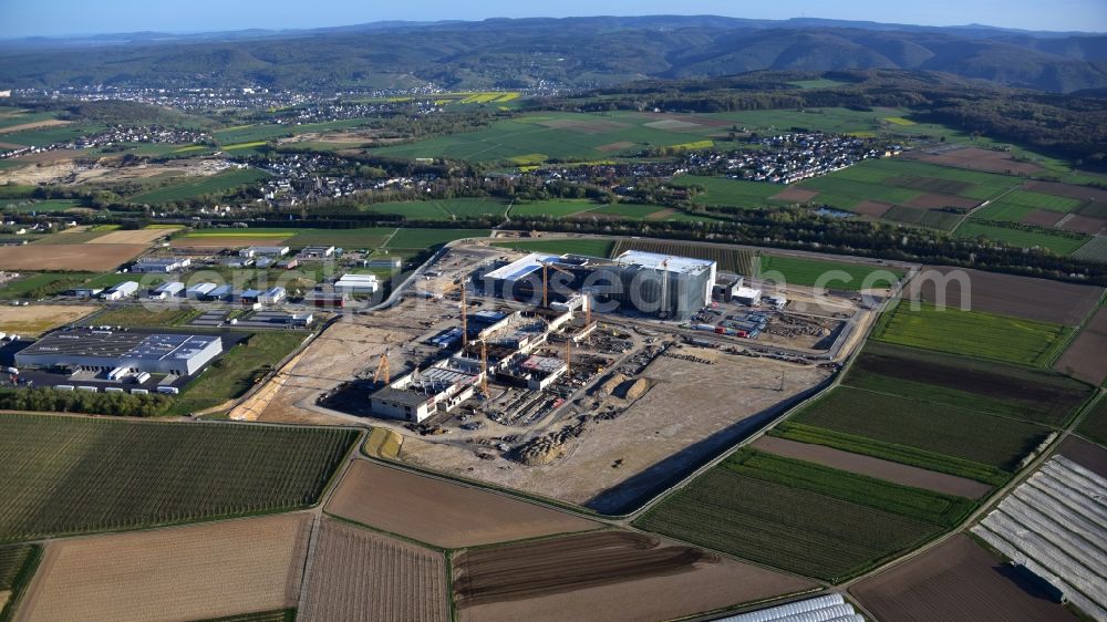 Aerial photograph Grafschaft - Building and production halls on the premises of HARIBO GmbH in the district Ringen in Grafschaft in the state Rhineland-Palatinate, Germany