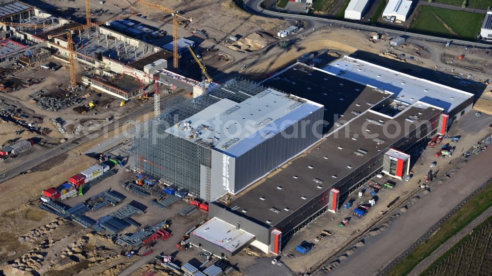 Grafschaft from the bird's eye view: Building and production halls on the premises of HARIBO GmbH in the district Ringen in Grafschaft in the state Rhineland-Palatinate, Germany