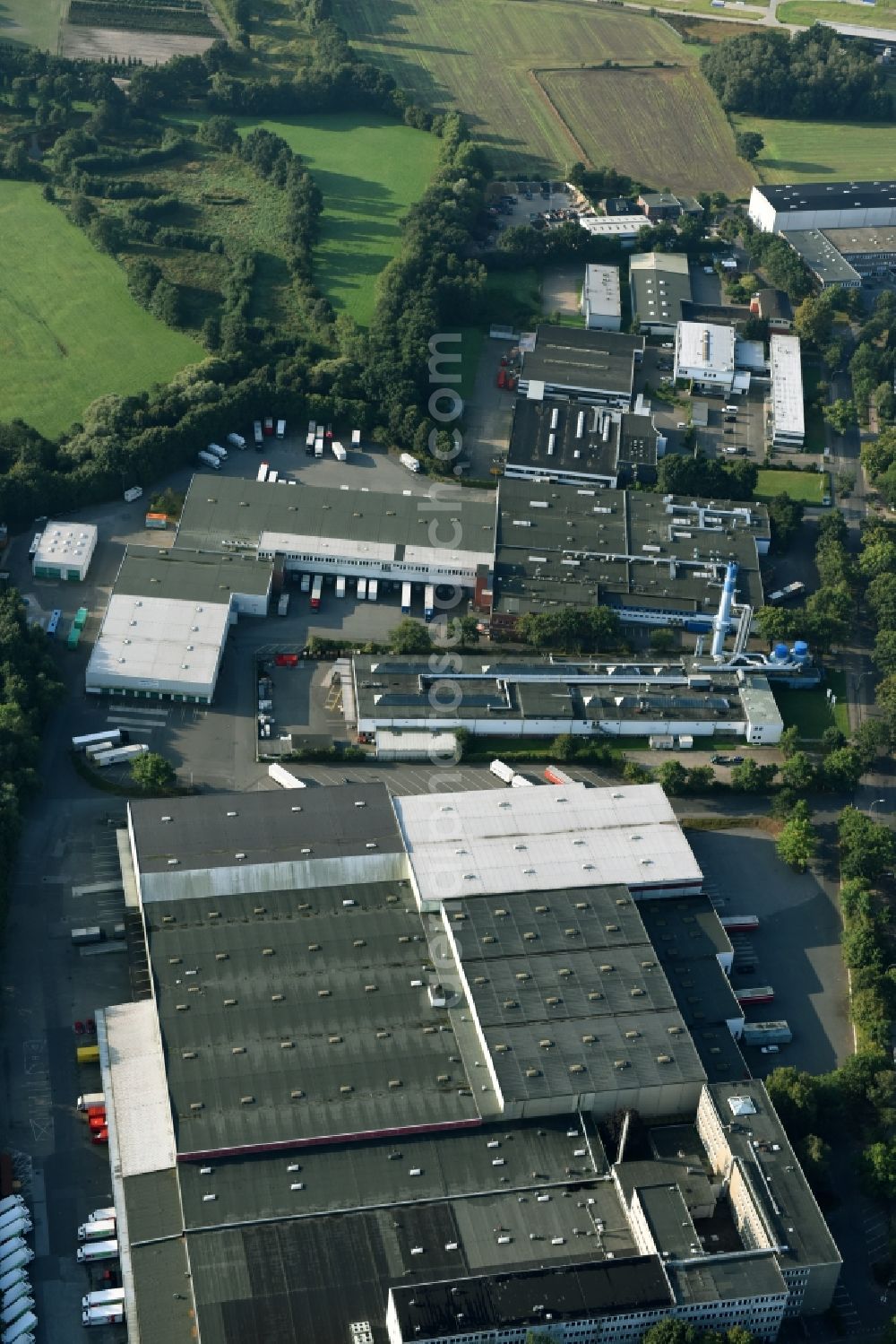 Aerial image Schenefeld - Building and production halls on the premises of Hermes Schleifmittel GmbH & CO. KG on Osterbrooksweg in Schenefeld in the state Schleswig-Holstein