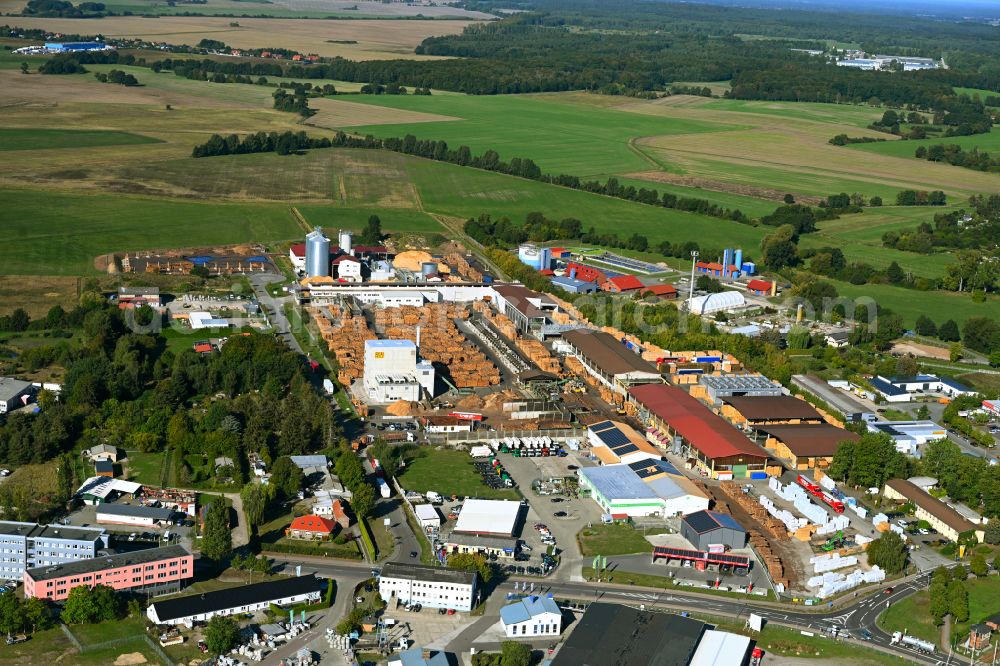 Aerial image Hagenow - Building and production halls on the premises of HMS Holzindustrie Hagenow GmbH in Hagenow in the state Mecklenburg - Western Pomerania, Germany