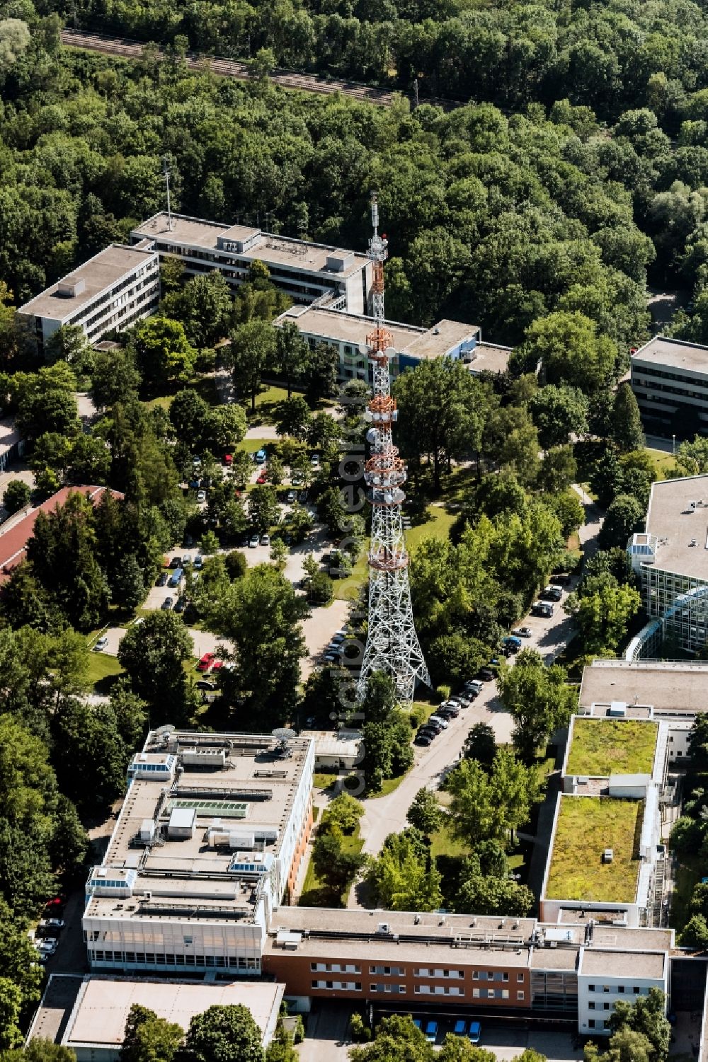 München from the bird's eye view: Building and production halls on the premises of Institut fuer Rundfunktechnik in Munich in the state Bavaria, Germany