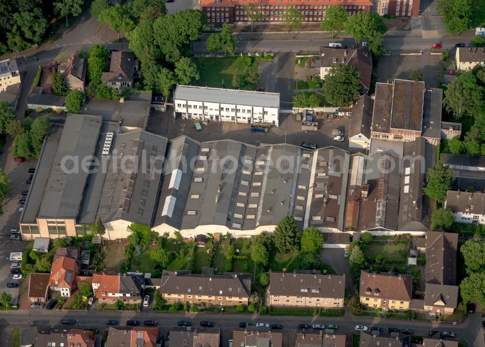 Bochum from the bird's eye view: Building and production halls on the premises of Jahnel-Kestermann Getriebewerke GmbH i. L. on Hunscheidtstrasse in Bochum in the state North Rhine-Westphalia, Germany