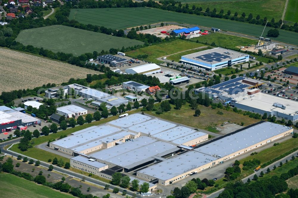 Peine from above - Building and production halls on the premises of J.D.G. FINE FOOD am Hesebergweg in Peine in the state Lower Saxony, Germany