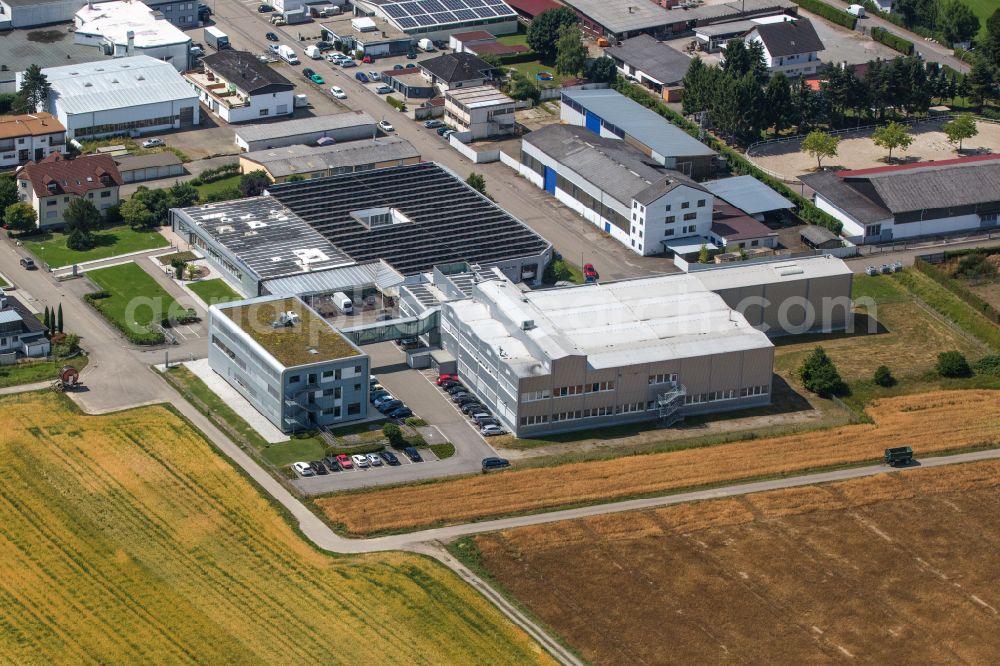 Kehl from the bird's eye view: Building and production halls on the premises JEAN D'ARCEL Cosmetique on street Im Fuchseck in the district Bodersweier in Kehl in the state Baden-Wuerttemberg, Germany