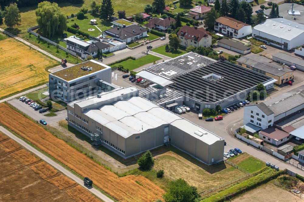 Kehl from the bird's eye view: Building and production halls on the premises JEAN D'ARCEL Cosmetique on street Im Fuchseck in the district Bodersweier in Kehl in the state Baden-Wuerttemberg, Germany