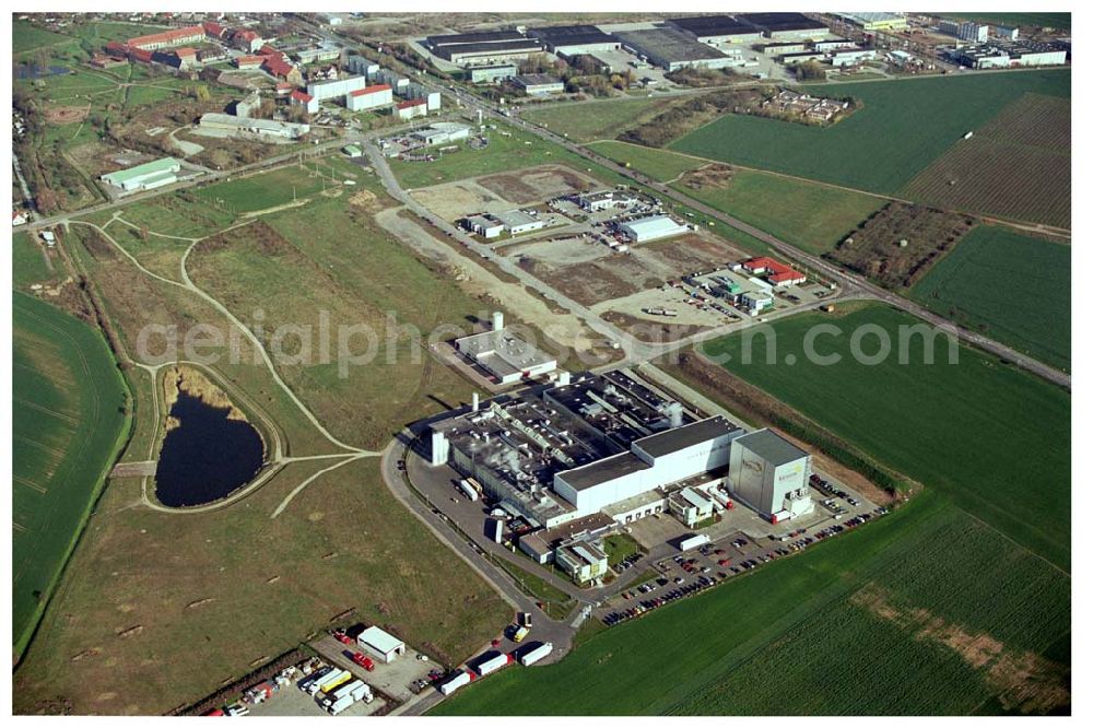 EISLEBEN from above - Werksgelände der Klemme AG (Backwaren) Gewerbegebiet Strohügel Industriestraße 4 D - 06295 Lutherstadt Eisleben Telefon (0 34 75) 729 - 102 Telefax (0 34 75) 729 - 222 info@klemme-ag.com Frau Norit Liebhold