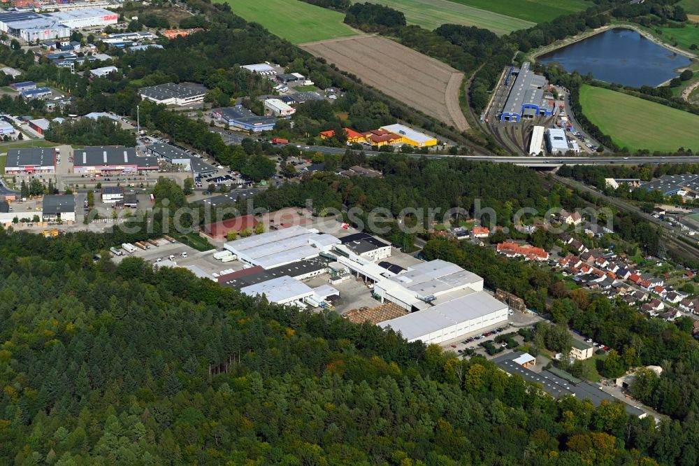 Uelzen from above - Building and production halls on the premises of Oekokontor Biologische Erzeugnisse GmbH & Co. KG on Nordallee in Uelzen in the state Lower Saxony, Germany