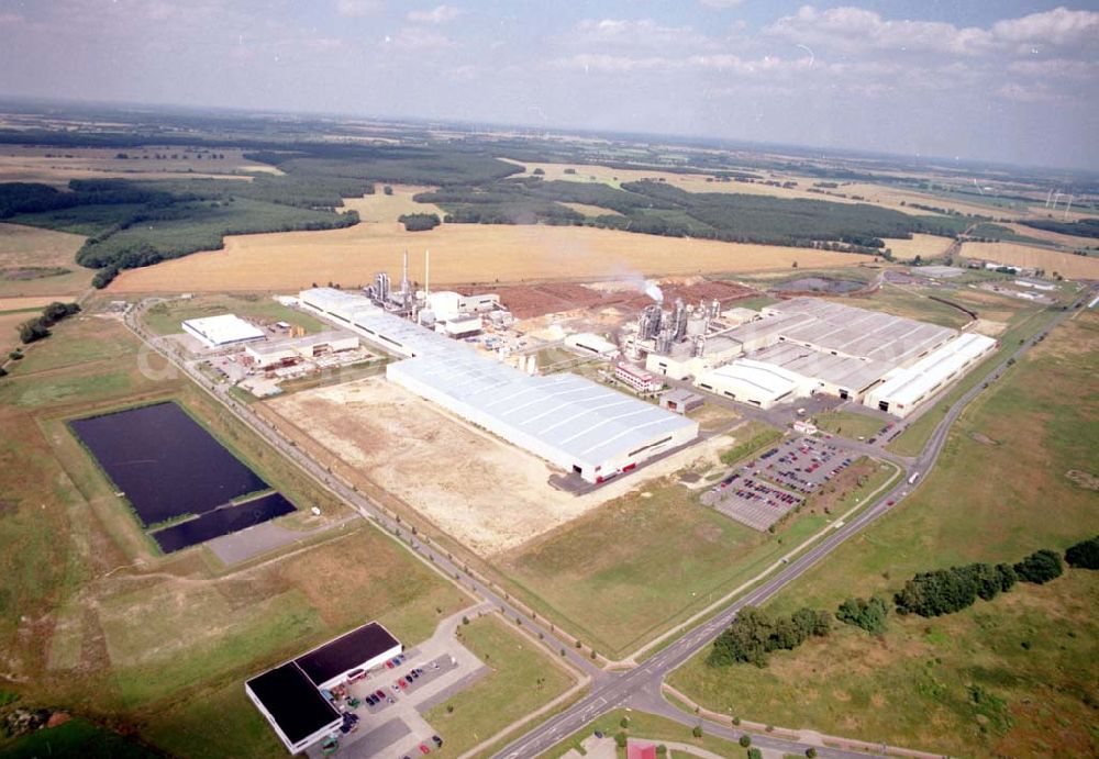 Aerial photograph Heiligengrabe - Werksgelände der KRONOTEX GmbH im Gewerbegebiet Heiligengrabe. 08.07.02