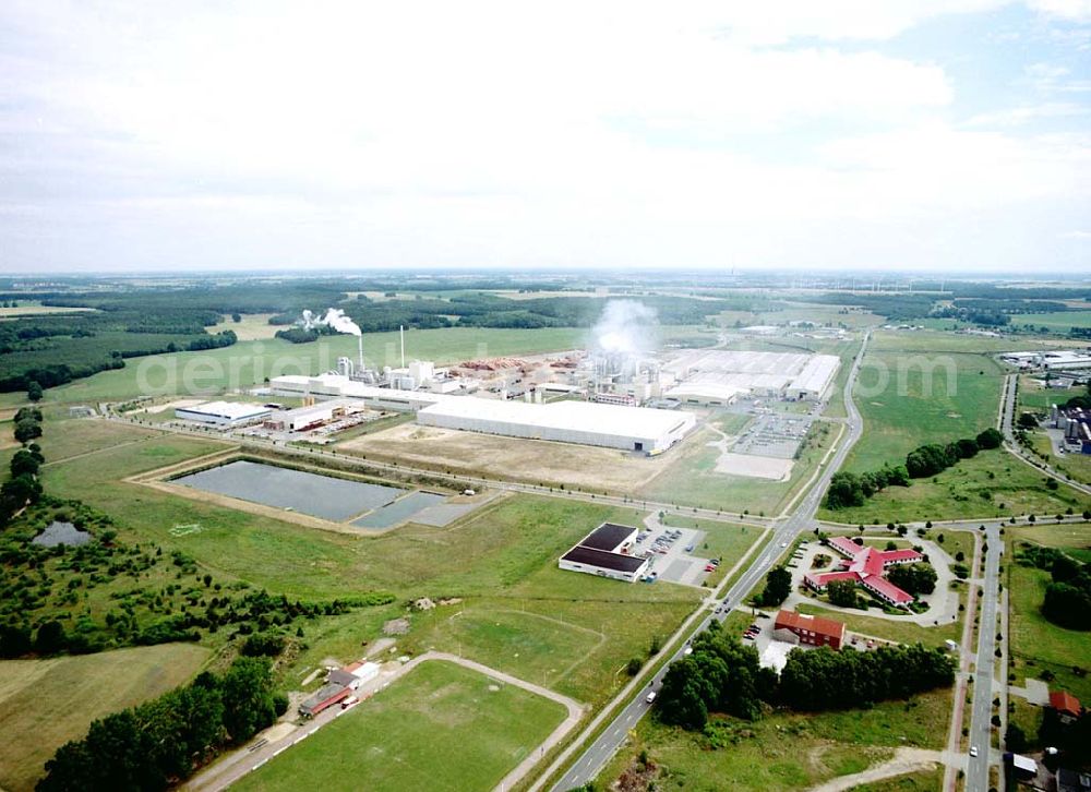 Heiligengrabe / Mecklenburg-Vorpommern from above - Werksgelände der KRONOTEX GmbH im Gewerbegebiet Heiligengrabe. Datum: 27.06.03