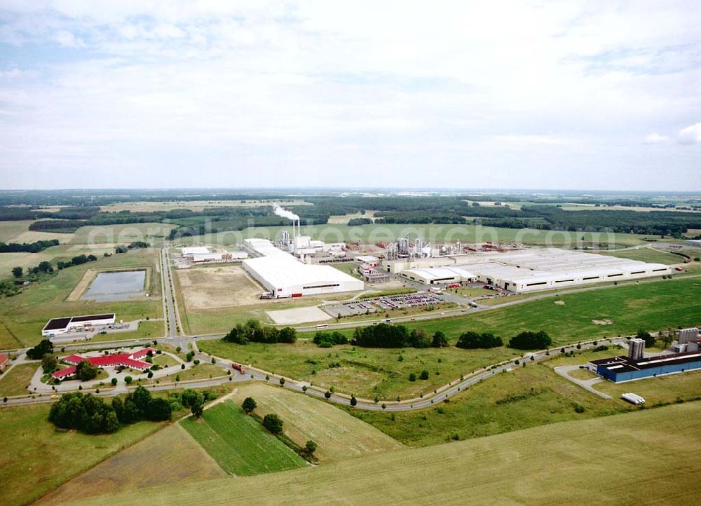 Aerial photograph Heiligengrabe / Mecklenburg-Vorpommern - Werksgelände der KRONOTEX GmbH im Gewerbegebiet Heiligengrabe. Datum: 27.06.03