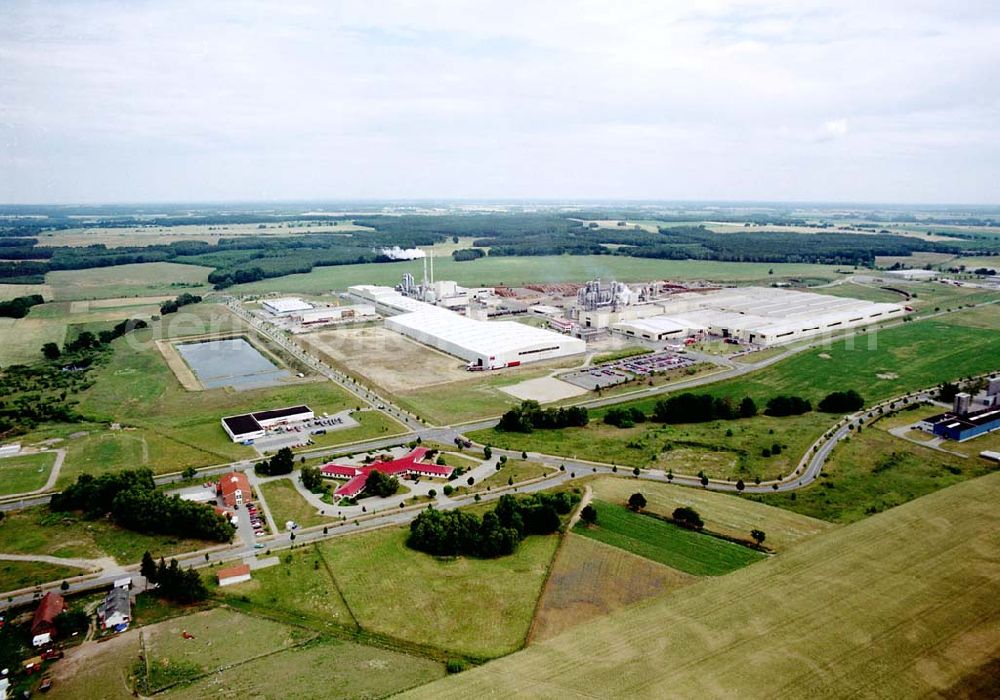 Heiligengrabe / Mecklenburg-Vorpommern from the bird's eye view: Werksgelände der KRONOTEX GmbH im Gewerbegebiet Heiligengrabe. Datum: 27.06.03