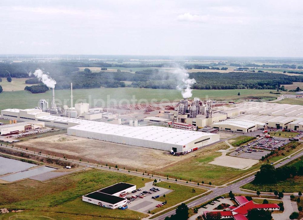 Heiligengrabe / Mecklenburg-Vorpommern from the bird's eye view: Werksgelände der KRONOTEX GmbH im Gewerbegebiet Heiligengrabe. Datum: 27.06.03