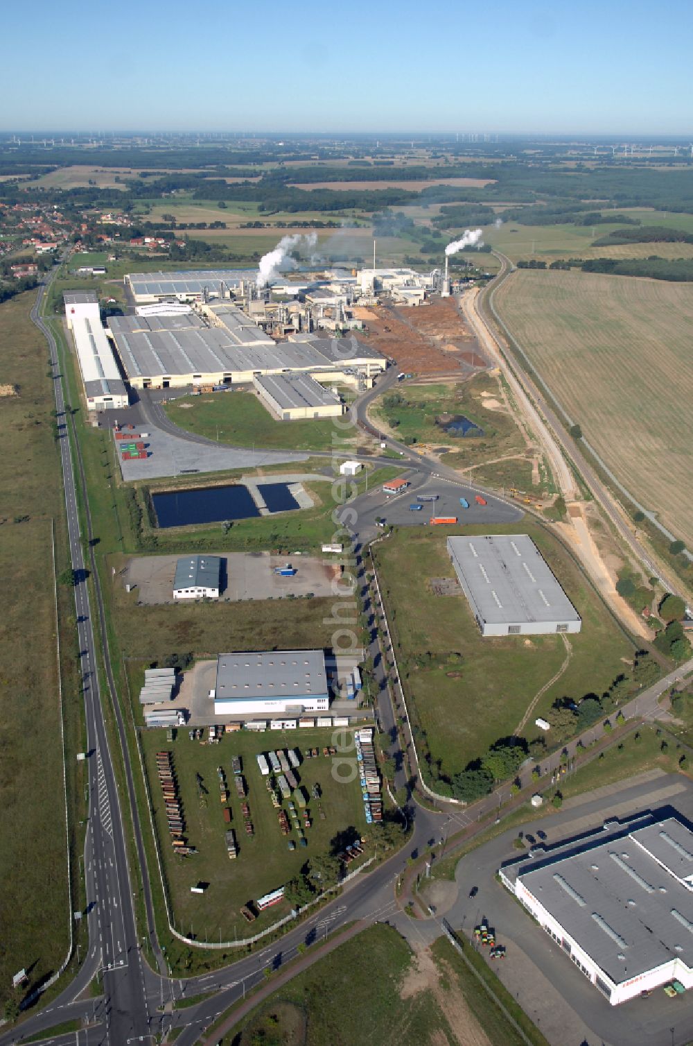 Aerial image Heiligengrabe - Building and production halls on the premises of KRONOTEX GmbH in Heiligengrabe in the state Brandenburg, Germany