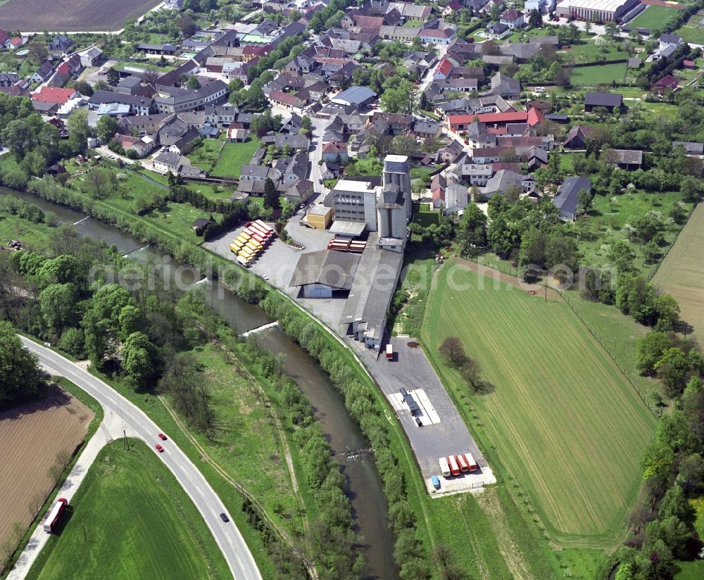 Ober-Grafendorf from the bird's eye view: Building and production halls on the premises Langer Muehle in Ober-Grafendorf in Lower Austria, Austria