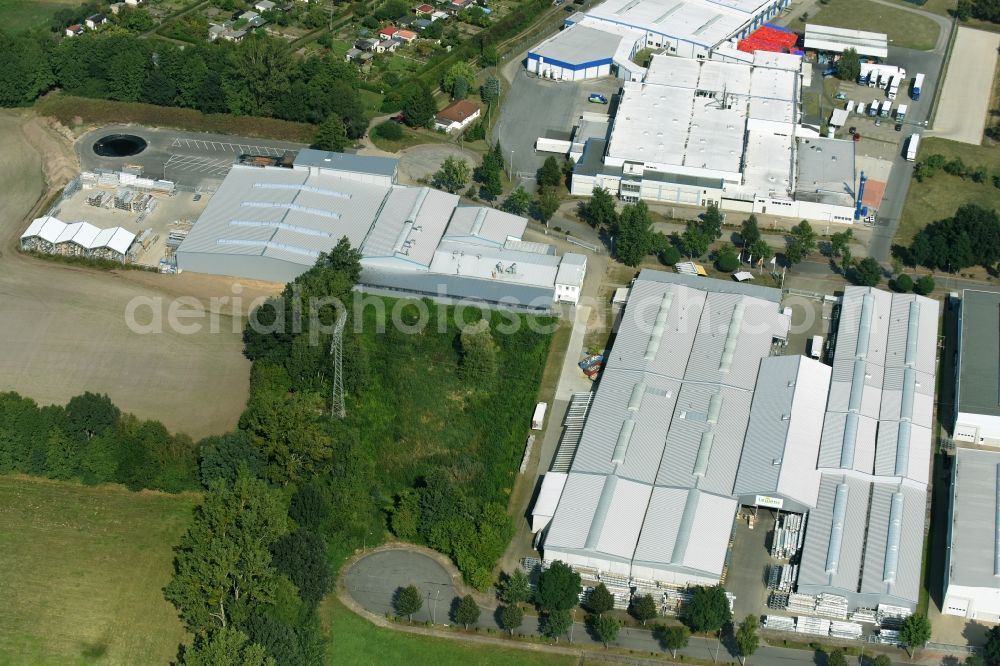 Aerial photograph Ludwigslust - Building and production halls on the premises of the Lewens Sonnenschutz-Systeme GmbH & Co. KG in Ludwigslust in the state Mecklenburg - Western Pomerania