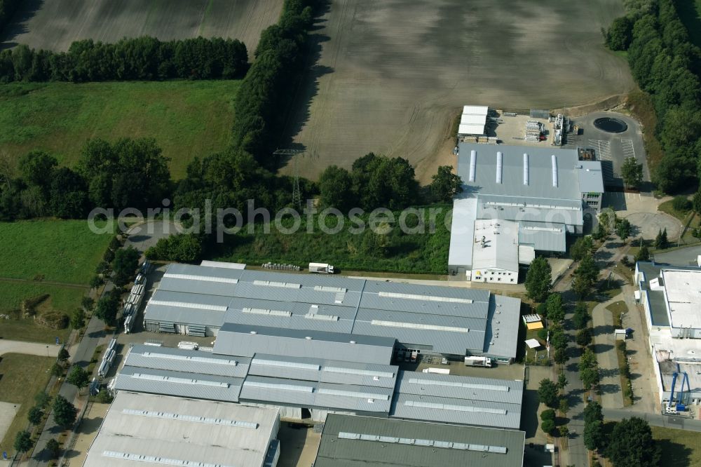 Aerial photograph Ludwigslust - Building and production halls on the premises of the Lewens Sonnenschutz-Systeme GmbH & Co. KG in Ludwigslust in the state Mecklenburg - Western Pomerania