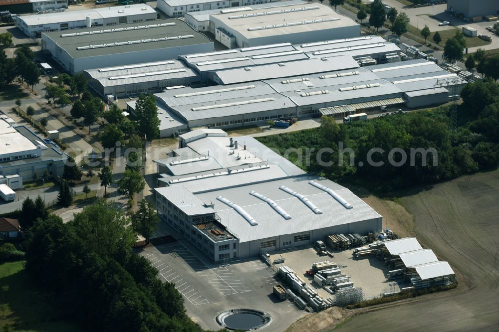 Ludwigslust from the bird's eye view: Building and production halls on the premises of the Lewens Sonnenschutz-Systeme GmbH & Co. KG in Ludwigslust in the state Mecklenburg - Western Pomerania