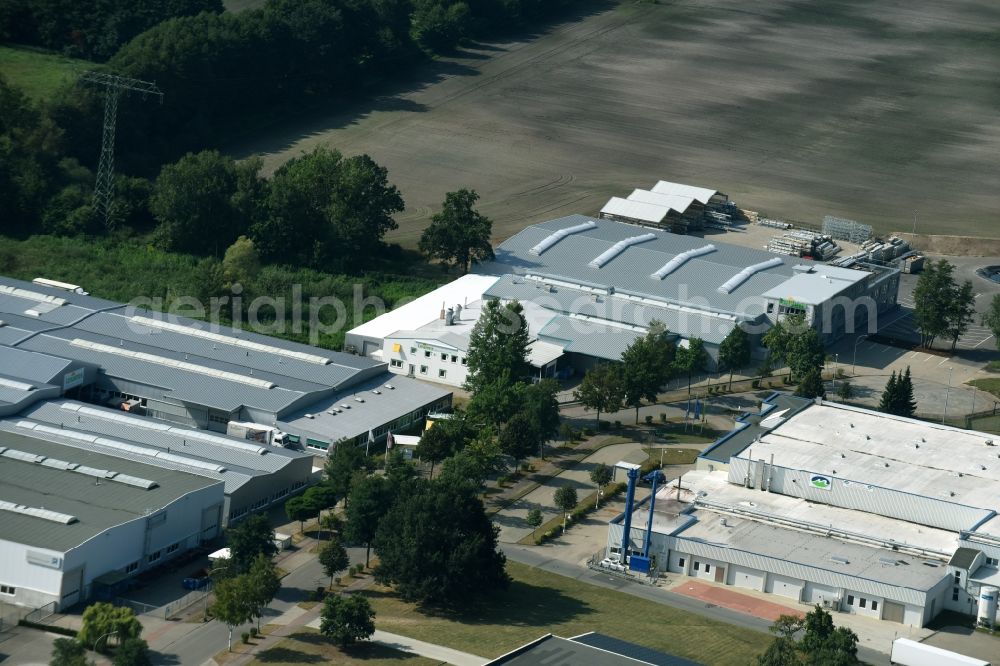 Aerial photograph Ludwigslust - Building and production halls on the premises of the Lewens Sonnenschutz-Systeme GmbH & Co. KG in Ludwigslust in the state Mecklenburg - Western Pomerania